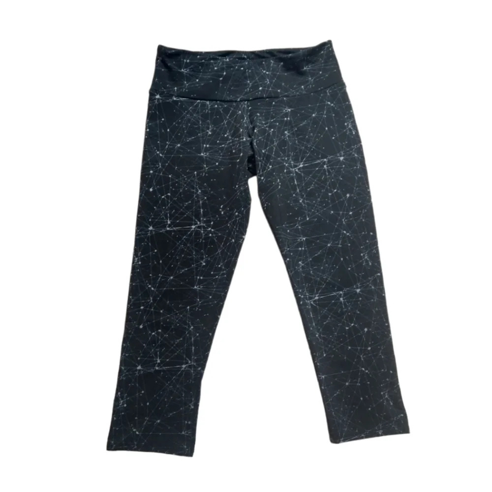 Onzie galaxy print cropped leggings pants